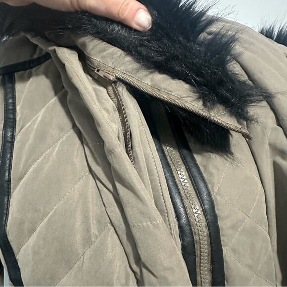 Express fur trim hooded Parka puffer green down filled warm coat jacket small - Picture 12 of 14